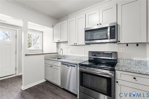 Tiny photo for 1124 W Wythe Street, Petersburg, VA 23803 (MLS # 2605599)