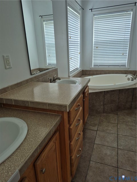 Tiny photo for 10541 Continenatal Road, Quinton, VA 23141 (MLS # 2624980)