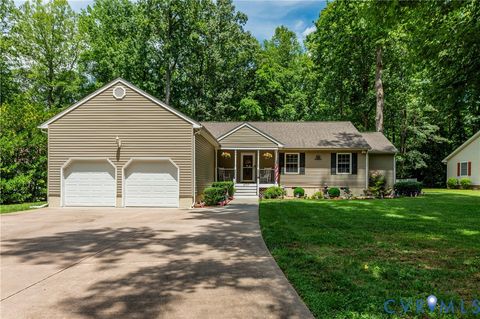 Photo of 6717 Mill Lane, Gloucester, VA 23061 (MLS # 2616480)