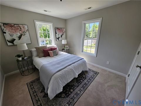 Tiny photo for 306 N WEST Avenue, Blackstone, VA 23824 (MLS # 2609112)