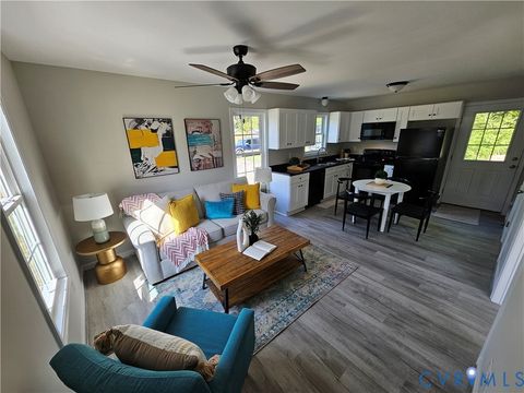 Tiny photo for 306 N WEST Avenue, Blackstone, VA 23824 (MLS # 2609112)