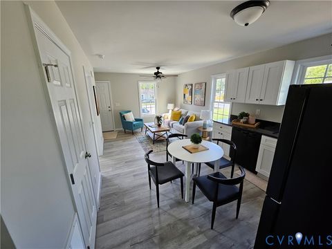 Tiny photo for 306 N WEST Avenue, Blackstone, VA 23824 (MLS # 2609112)