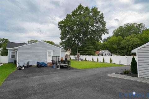Tiny photo for 29 W 30th Street, Richmond, VA 23225 (MLS # 2624011)