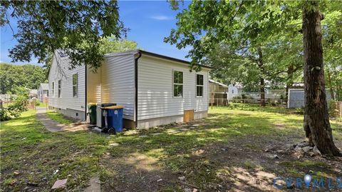Tiny photo for 2008 New York Avenue, Hopewell, VA 23860 (MLS # 2619331)