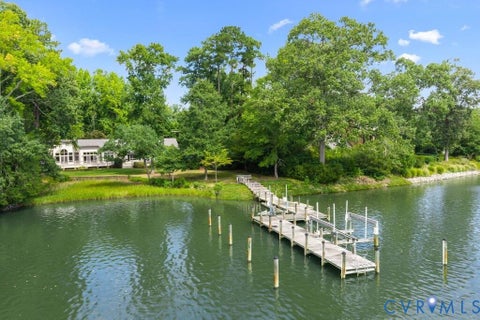 Photo of 122 Way Point Lane LN, Kilmarnock, VA 22482 (MLS # 2625345)