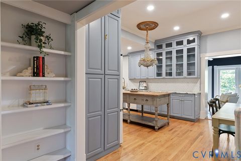 Tiny photo for 2105 Grove Avenue, Richmond, VA 23220 (MLS # 2611730)
