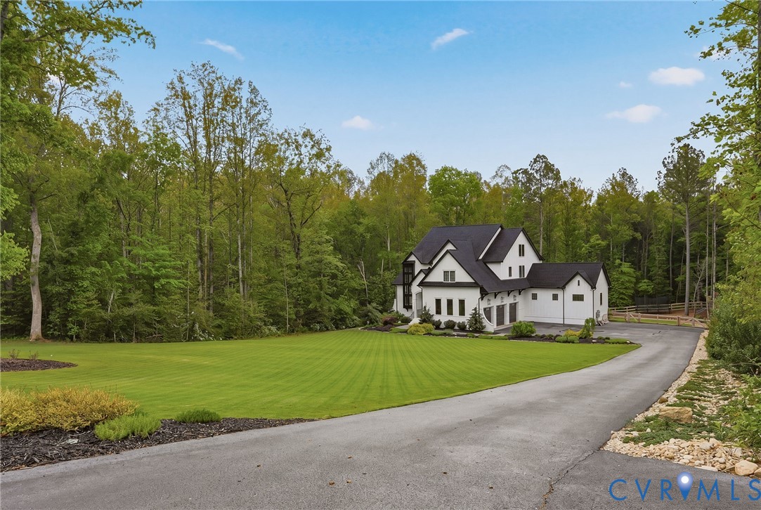 2121 Jockey Ridge Road