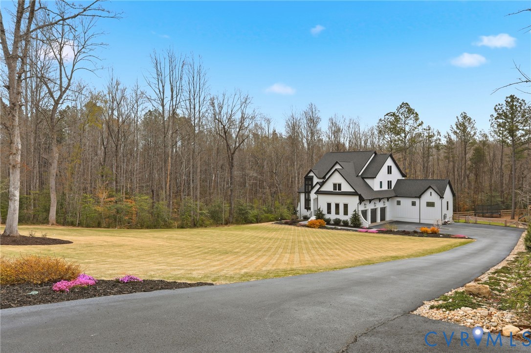 2121 Jockey Ridge Road