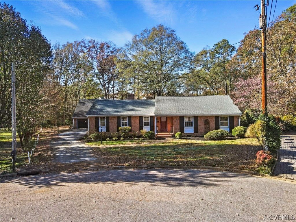 Photo for 2408 Raymond Avenue, Henrico, VA 23228 (MLS # 2231282)