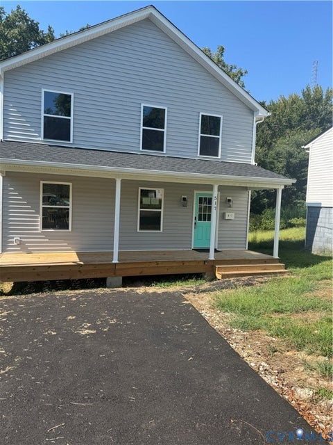 Photo of 517 Andrews Street, Petersburg, VA 23803 (MLS # 2624245)