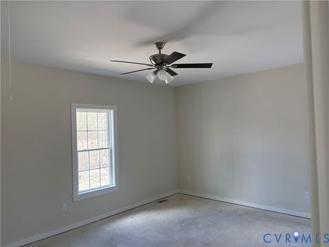 Tiny photo for 15085 Lebanon Road, Disputanta, VA 23842 (MLS # 2606659)