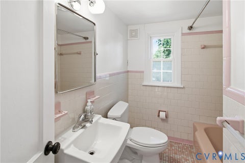 Tiny photo for 910 Greenway Lane, Richmond, VA 23226 (MLS # 2627909)