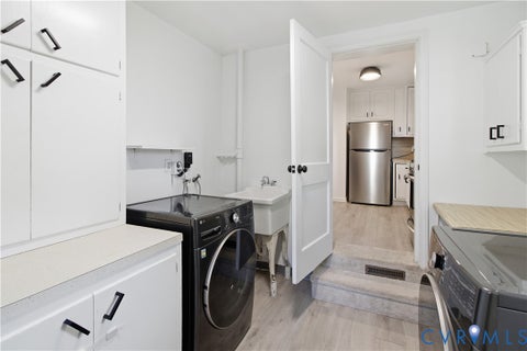 Tiny photo for 910 Greenway Lane, Richmond, VA 23226 (MLS # 2627909)