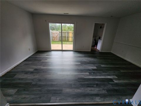 Tiny photo for 385 Circuit Lane #D, Newport News, VA 23608 (MLS # 2527474)