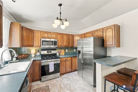 Tiny photo for 118 Anderson Avenue, Bowling Green, VA 22427 (MLS # 2625098)