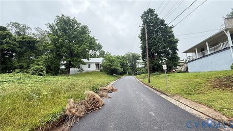 Tiny photo for 550 Dillard Street, Martinsville, VA 24112 (MLS # 2614810)