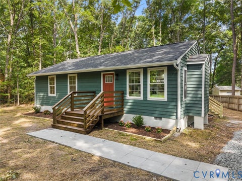 Tiny photo for 4902 Genlou Court, Chesterfield, VA 23832 (MLS # 2625760)