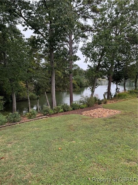 A home in Deltaville