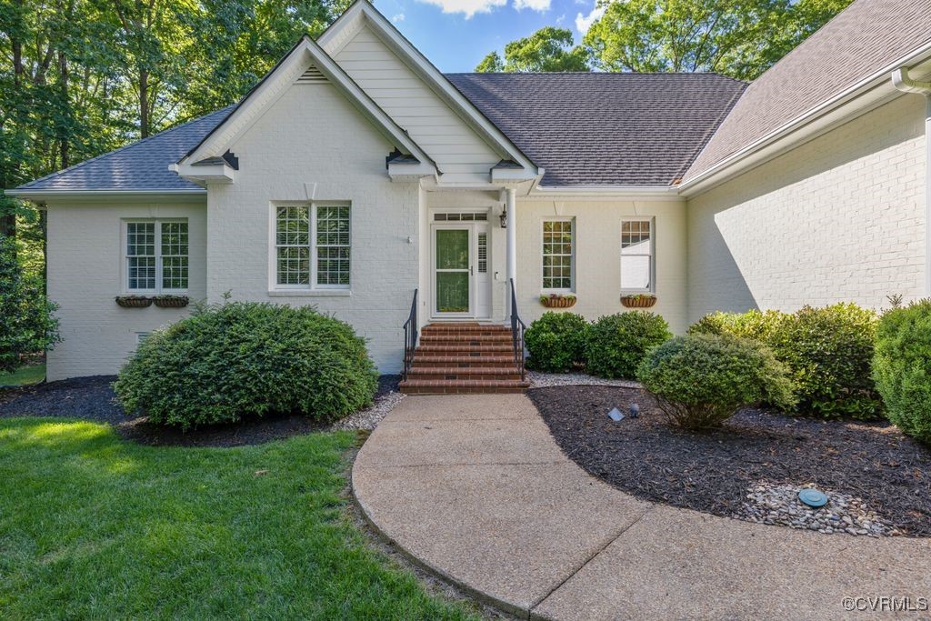 2951 W Maple Grove Lane