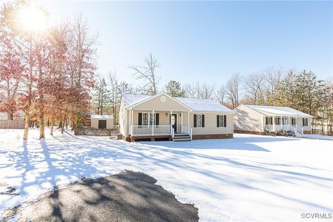 A home in Aylett