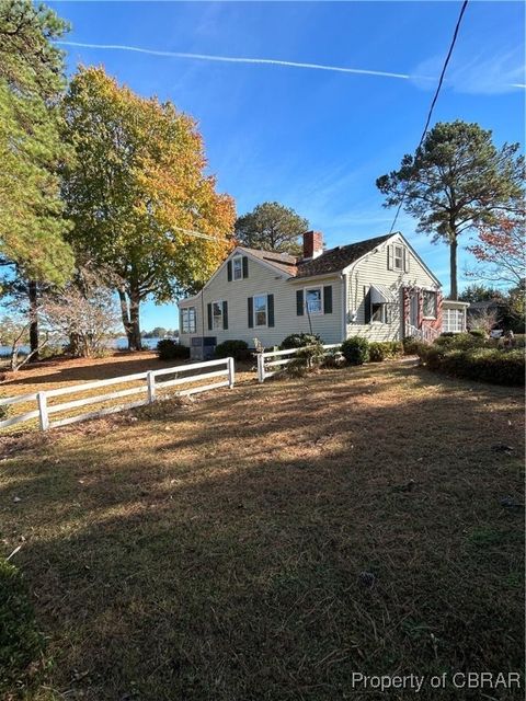 A home in Hudgins