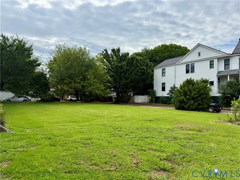 Tiny photo for 311 Dinwiddie Street, Portsmouth, VA 23704 (MLS # 2619170)