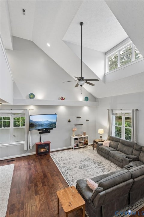 Tiny photo for 111 Perlie Court, Yorktown, VA 23692 (MLS # 2628215)