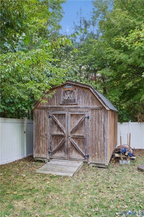 Tiny photo for 111 Perlie Court, Yorktown, VA 23692 (MLS # 2628215)