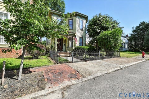 Tiny photo for 533 High Street, Petersburg, VA 23803 (MLS # 2625761)