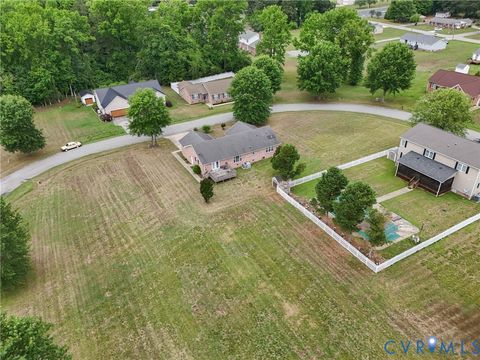 Tiny photo for 308 Meadow Circle, Emporia, VA 23847 (MLS # 2614494)