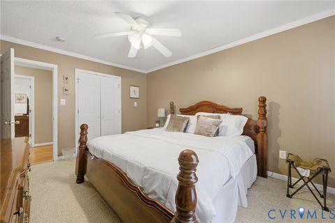 Tiny photo for 308 Meadow Circle, Emporia, VA 23847 (MLS # 2614494)