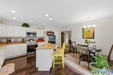 Tiny photo for 308 Meadow Circle, Emporia, VA 23847 (MLS # 2614494)
