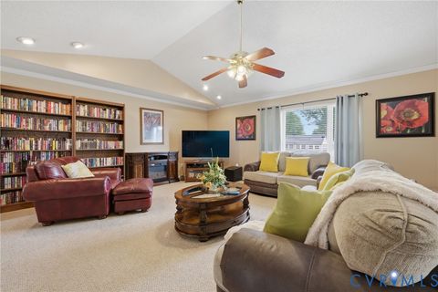 Tiny photo for 308 Meadow Circle, Emporia, VA 23847 (MLS # 2614494)