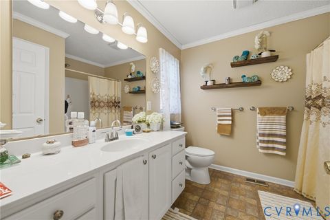Tiny photo for 308 Meadow Circle, Emporia, VA 23847 (MLS # 2614494)