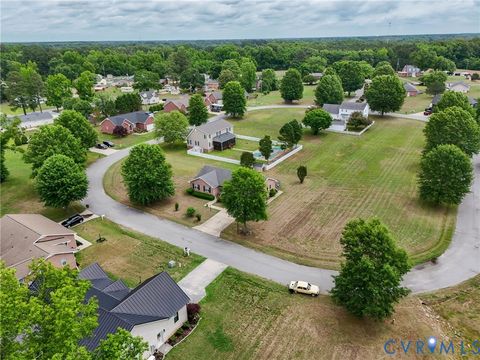 Tiny photo for 308 Meadow Circle, Emporia, VA 23847 (MLS # 2614494)