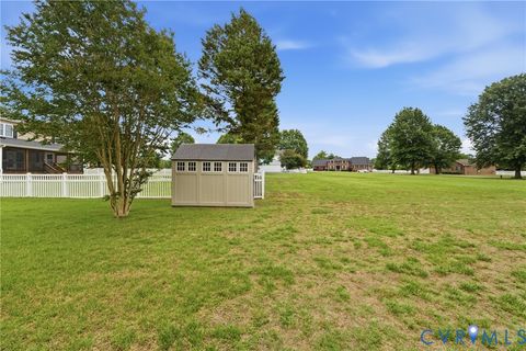 Tiny photo for 308 Meadow Circle, Emporia, VA 23847 (MLS # 2614494)