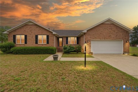 Photo of 308 Meadow Circle, Emporia, VA 23847 (MLS # 2614494)