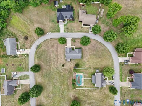 Tiny photo for 308 Meadow Circle, Emporia, VA 23847 (MLS # 2614494)