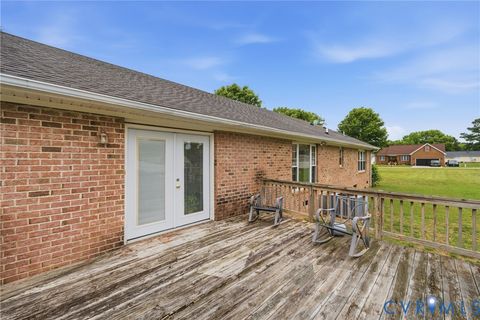 Tiny photo for 308 Meadow Circle, Emporia, VA 23847 (MLS # 2614494)