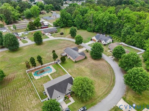 Tiny photo for 308 Meadow Circle, Emporia, VA 23847 (MLS # 2614494)