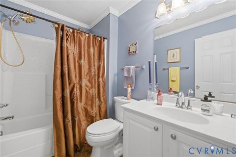 Tiny photo for 308 Meadow Circle, Emporia, VA 23847 (MLS # 2614494)