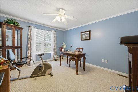 Tiny photo for 308 Meadow Circle, Emporia, VA 23847 (MLS # 2614494)