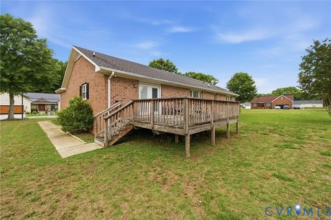 Tiny photo for 308 Meadow Circle, Emporia, VA 23847 (MLS # 2614494)