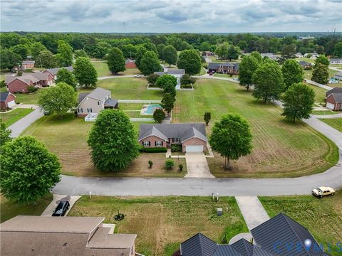 Tiny photo for 308 Meadow Circle, Emporia, VA 23847 (MLS # 2614494)