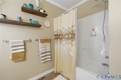 Tiny photo for 308 Meadow Circle, Emporia, VA 23847 (MLS # 2614494)
