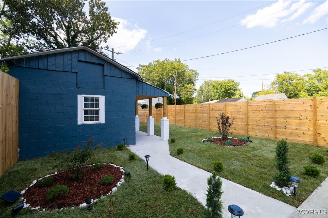 Photo 42 of 49 of 1216 Oakwood Avenue house