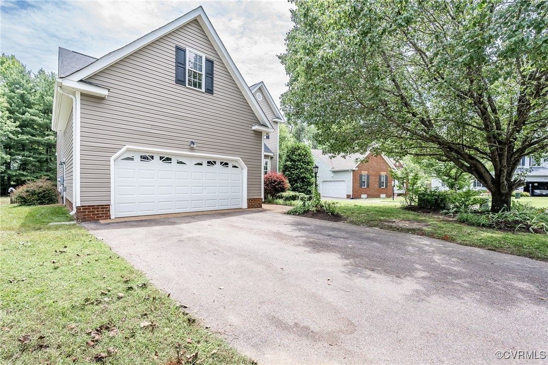 7618 Old Track Lane