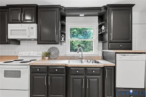 Tiny photo for 901 Kingsway Road, Richmond, VA 23225 (MLS # 2619987)