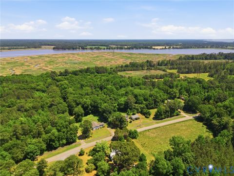 Tiny photo for 2350 Chelsea Road, West Point, VA 23181 (MLS # 2613729)