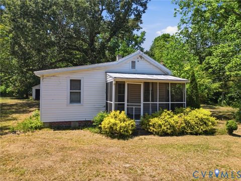 Tiny photo for 2350 Chelsea Road, West Point, VA 23181 (MLS # 2613729)